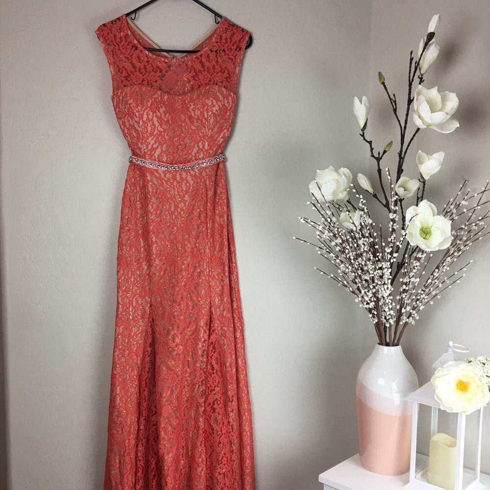 Beautiful Long Evening Gown - Windsor Brand